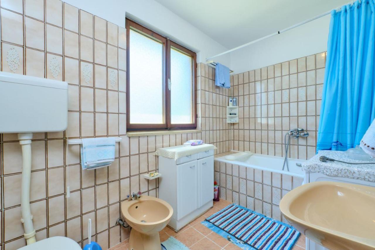 Apartman Ana マリ・ロシニュ エクステリア 写真