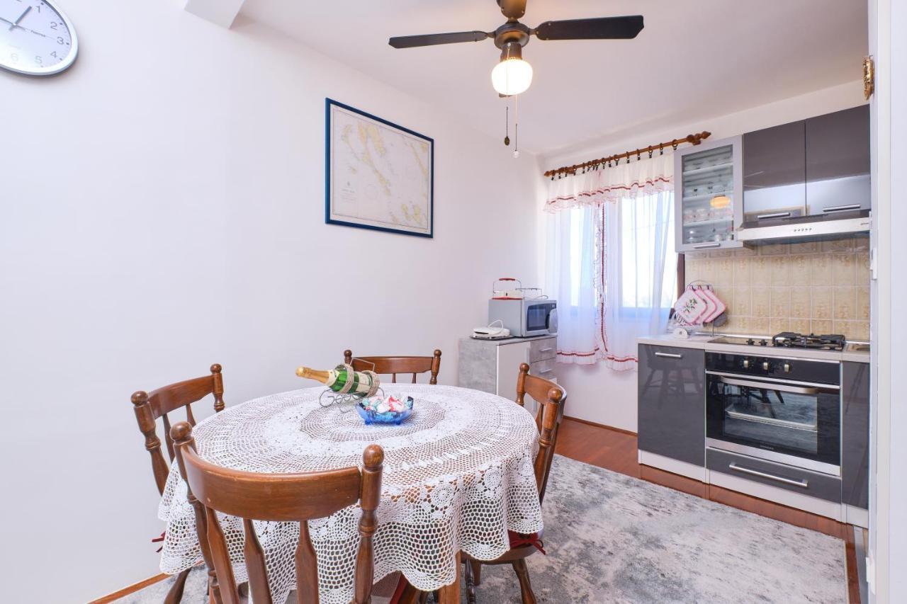 Apartman Ana マリ・ロシニュ エクステリア 写真