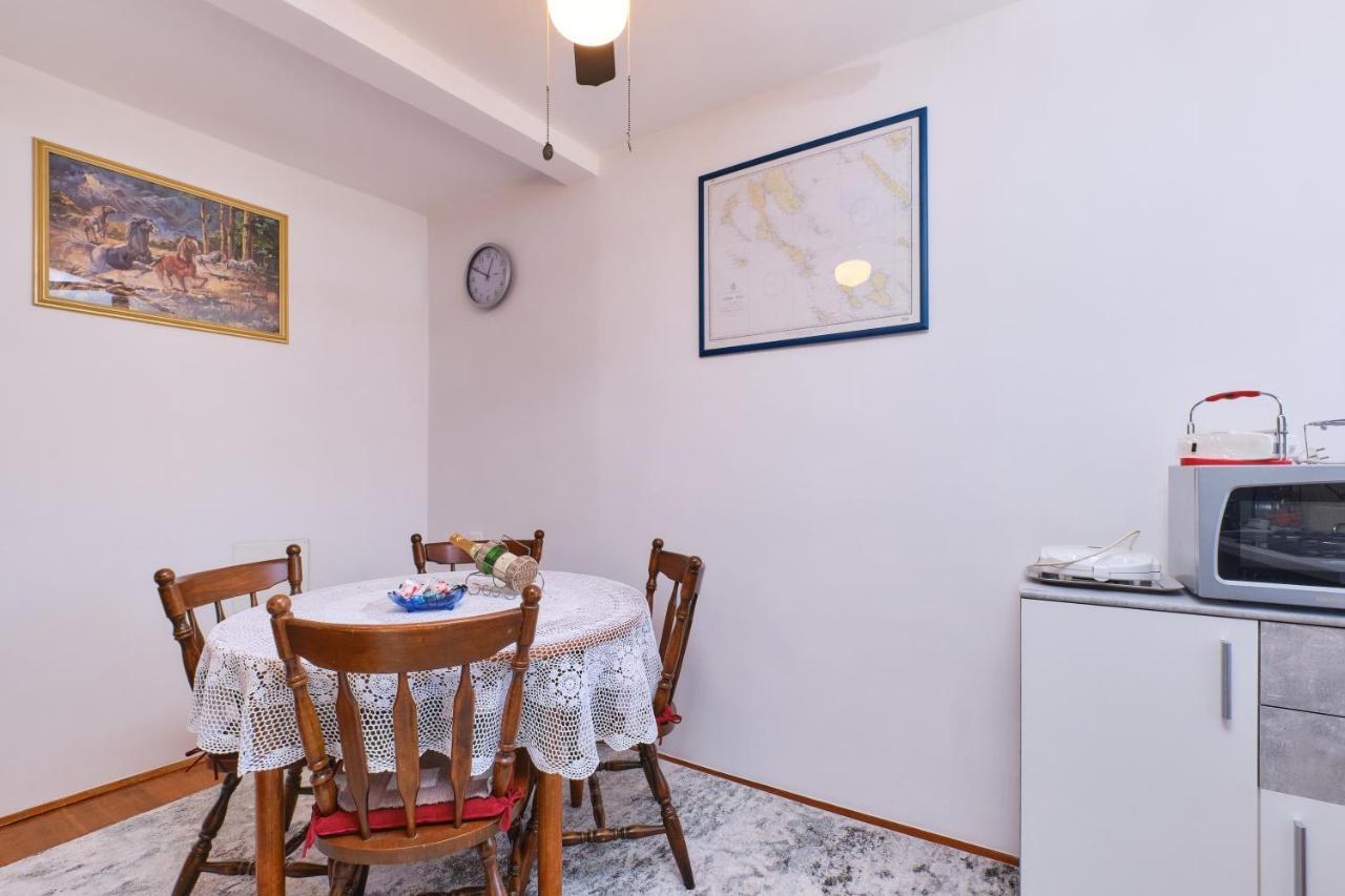 Apartman Ana マリ・ロシニュ エクステリア 写真